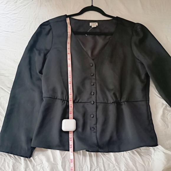 J.crew  women's Satin back crepe button-front blouse,Size 14, black - Picture 6 of 9